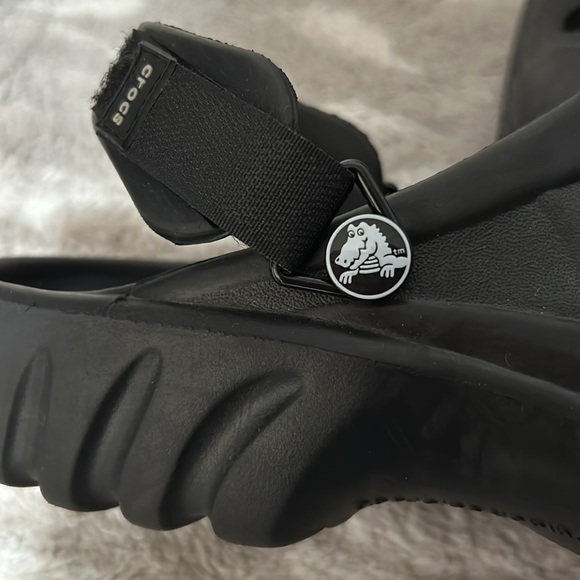 Crocs unisex classic clogs with Denver bronco clip on sz men’s eight women’s 10 - Picture 9 of 11